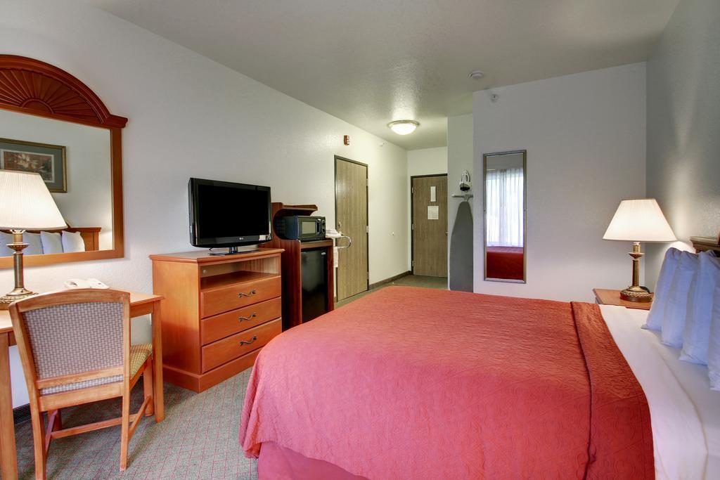 Quality Inn Junction City Near Fort Riley Exterior foto