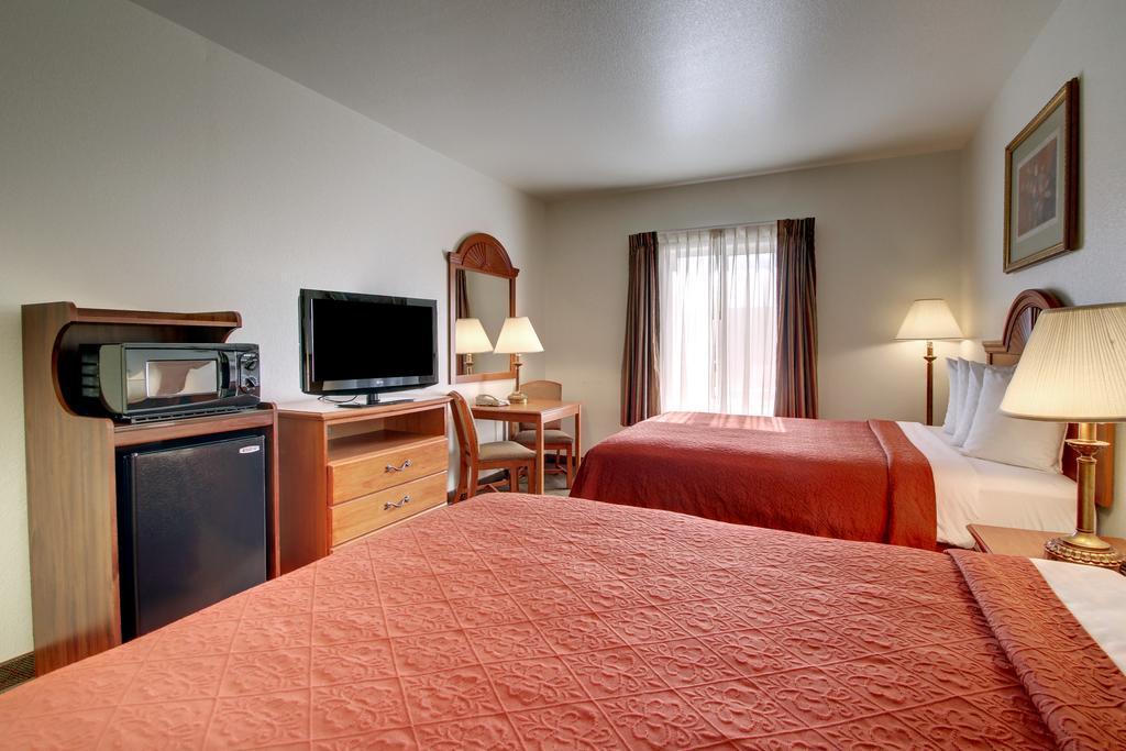 Quality Inn Junction City Near Fort Riley Exterior foto