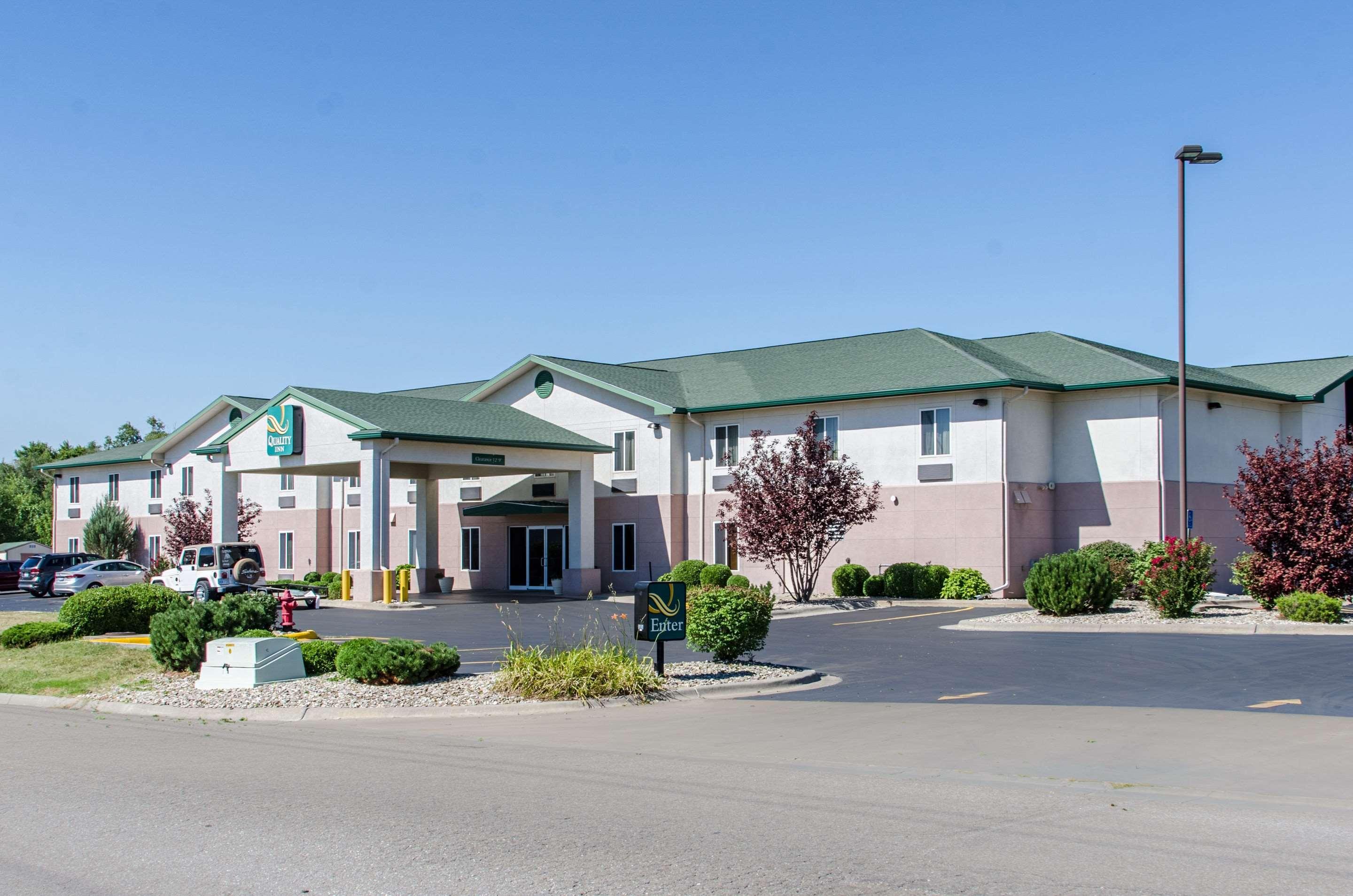 Quality Inn Junction City Near Fort Riley Exterior foto